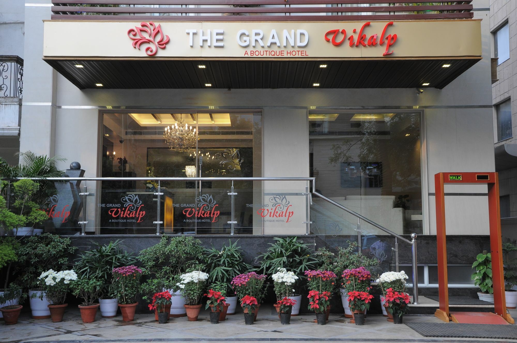 The Grand Vikalp By Saga Hotels New Delhi Exterior photo